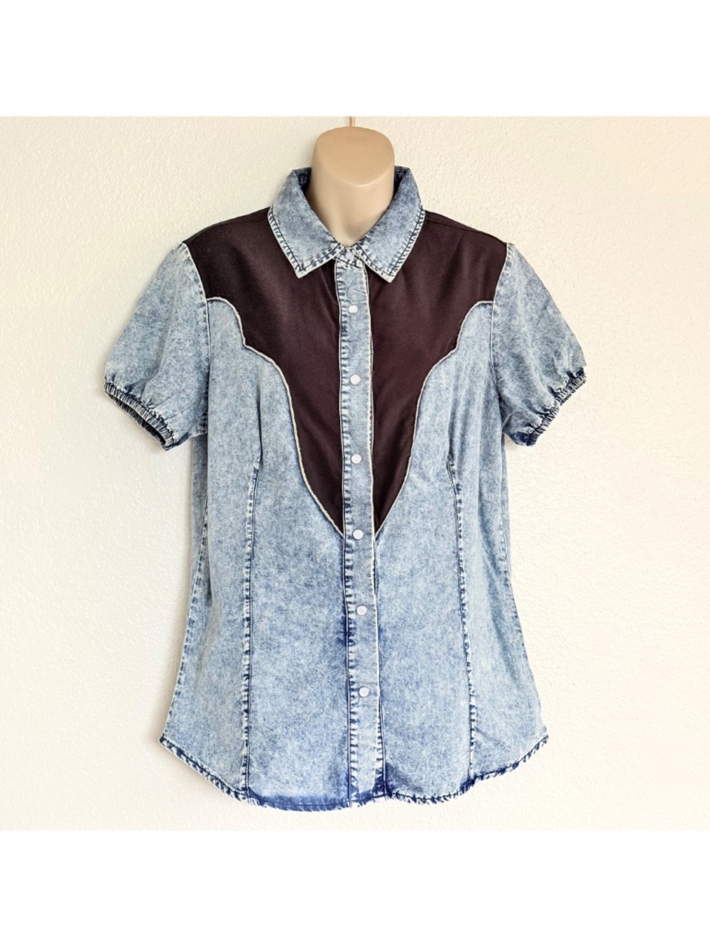 Women's Acid Wash Denim Button-Down Shirt with Brown Yoke NWT
